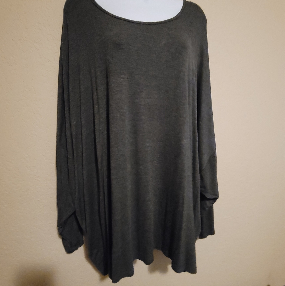 Zim and Zoe by Avenue Soft Lounge Top
